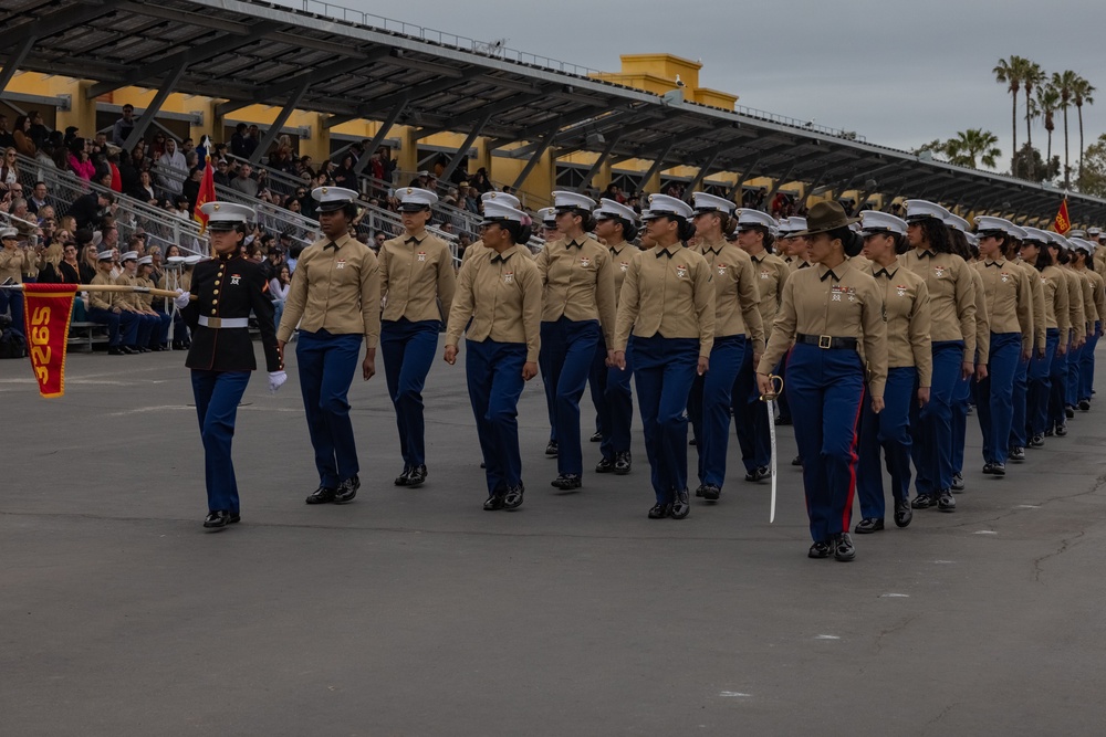 DVIDS - Images - Mike Company Graduation [Image 3 of 7]