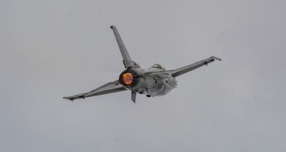 Thunderbirds practice at Nellis