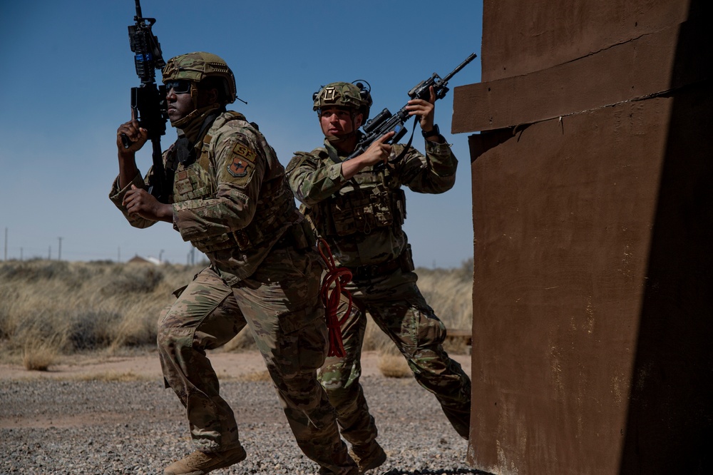 49th SFS conducts Fire Team Leaders Course