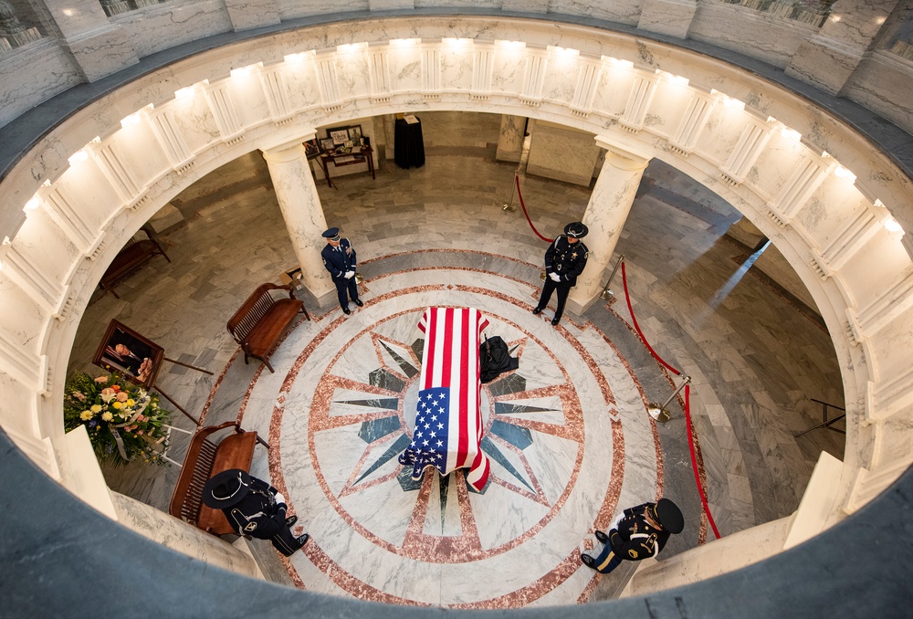 The Idaho National Guard honors the life and legacy of Gov. Phil Batt