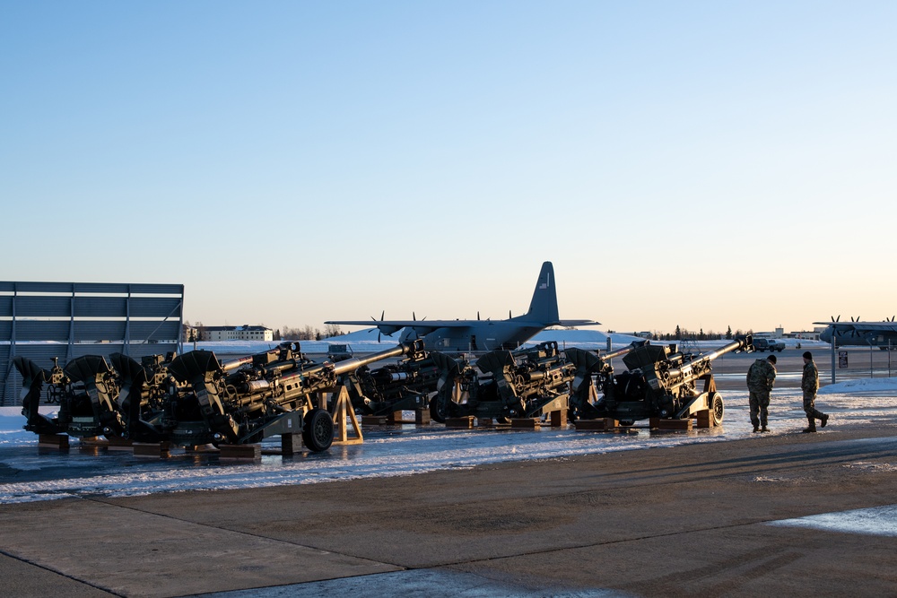 2-377 PFAR prepares howitzers for JPMRC 23-2