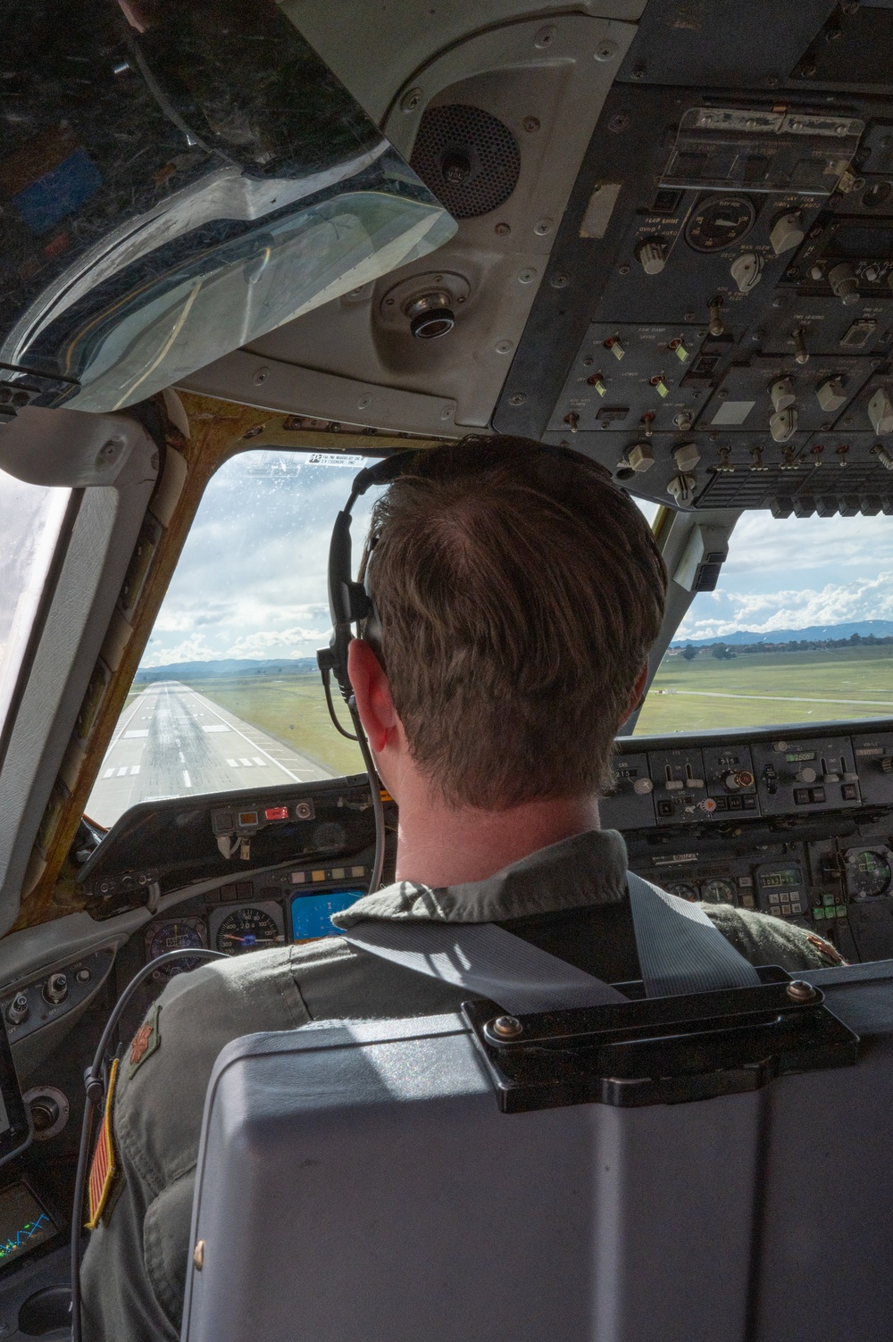 Refueling the KC-10