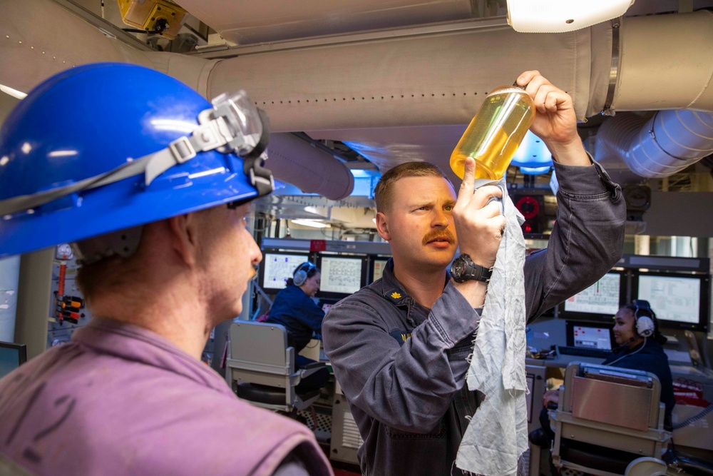 Decatur Replenishment-at-Sea with USNS Tippecanoe