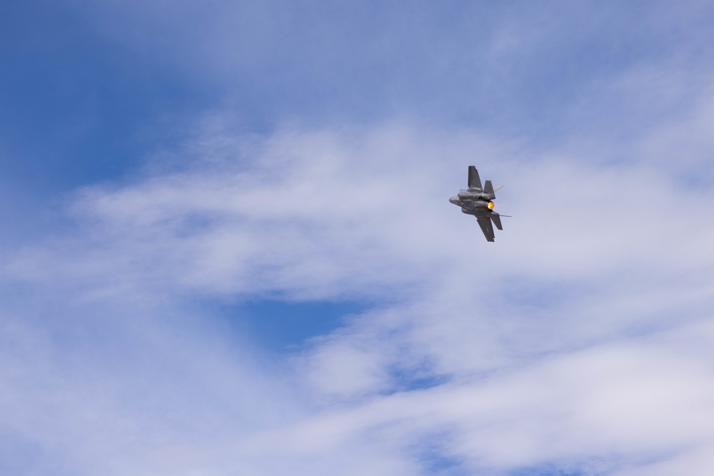 Crane Elementary visits Yuma Children’s Expo as part of airshow