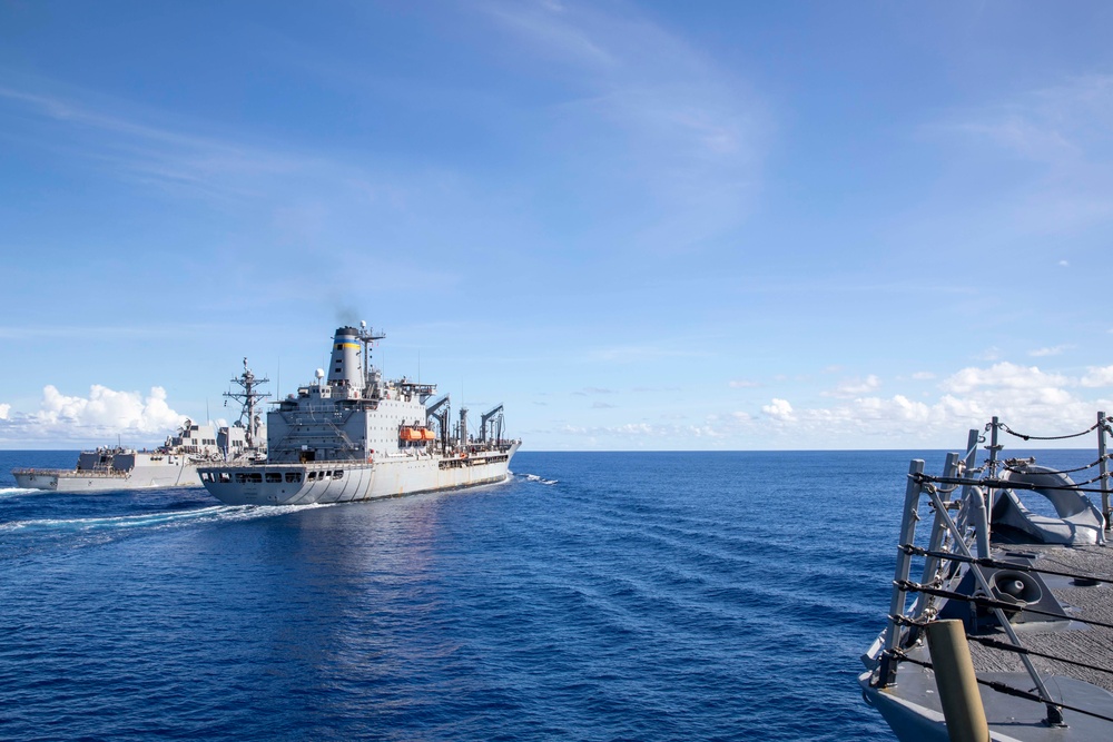 Decatur Replenishment-at-Sea with USNS Tippecanoe