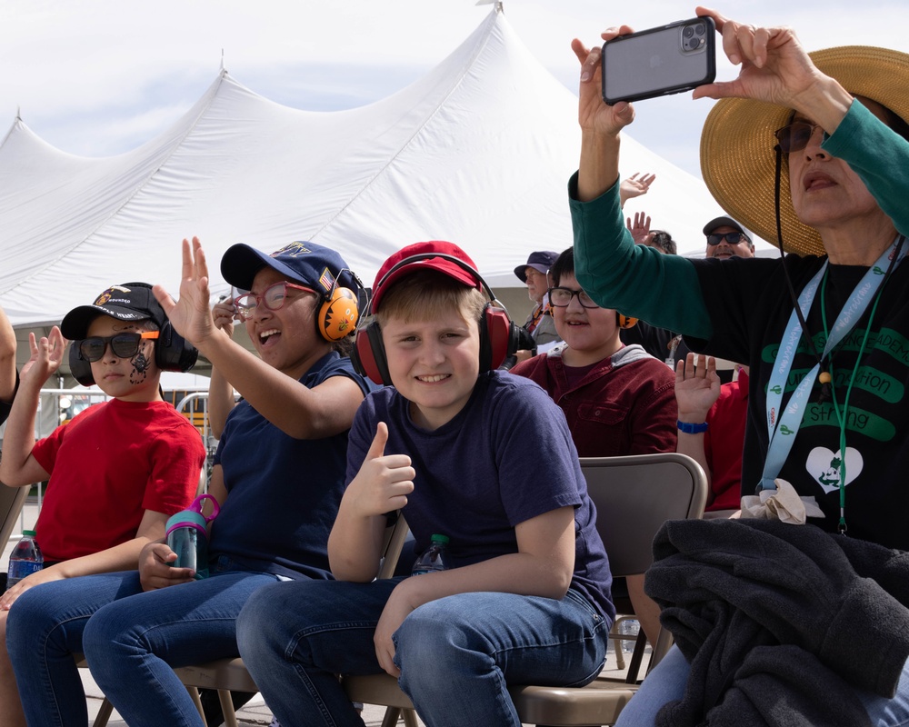 Crane Elementary visits Yuma Children’s Expo as part of airshow