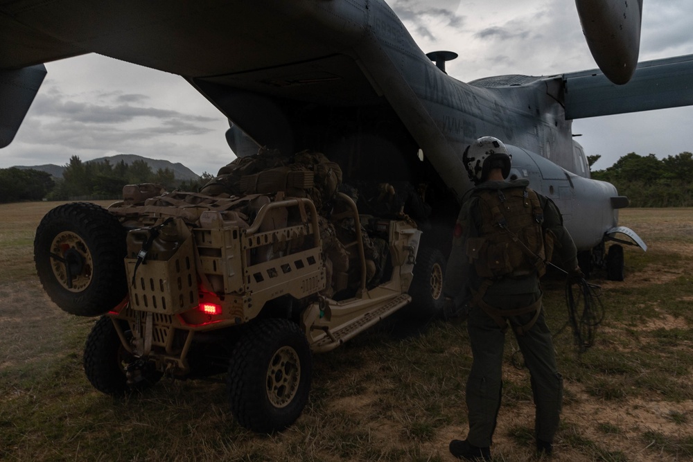 Helo Raid exercise during Iron Fist 23