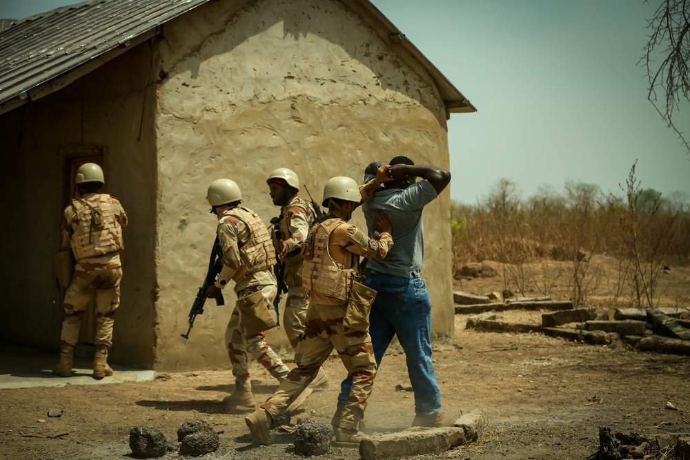 Mauritanian Armed Forces conduct Raid Training