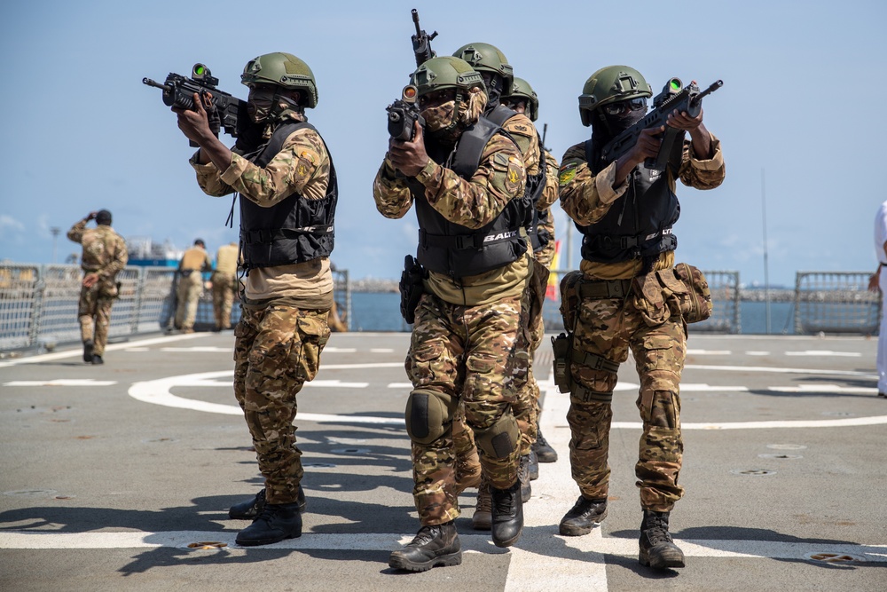 Member of Cote D’Ivoire Armed Forces Practices Movements Flintlock 2023