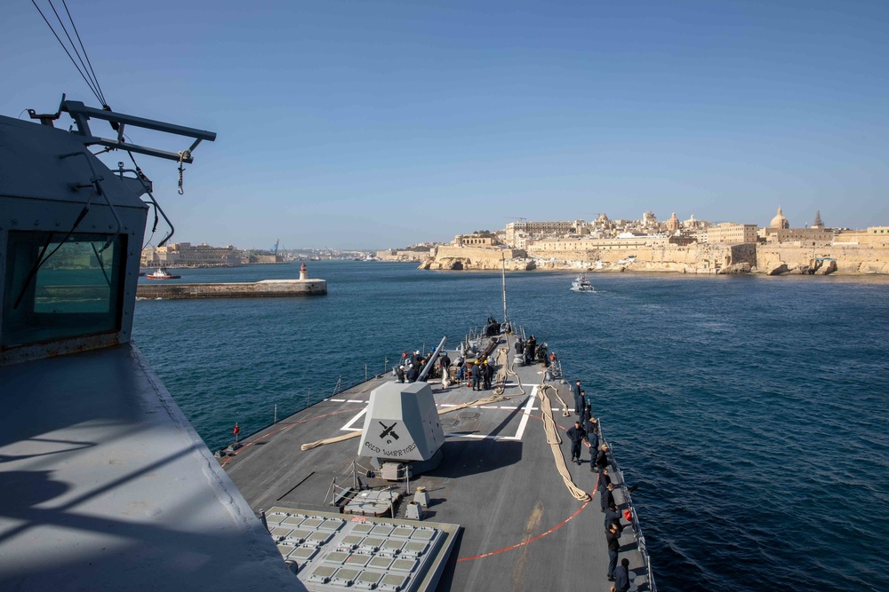 USS Nitze Arrives in Valletta Malta