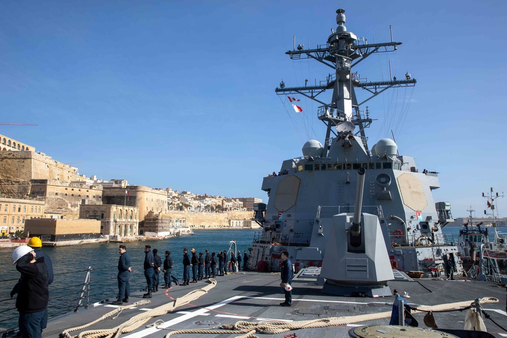 USS Nitze Arrives in Valletta Malta