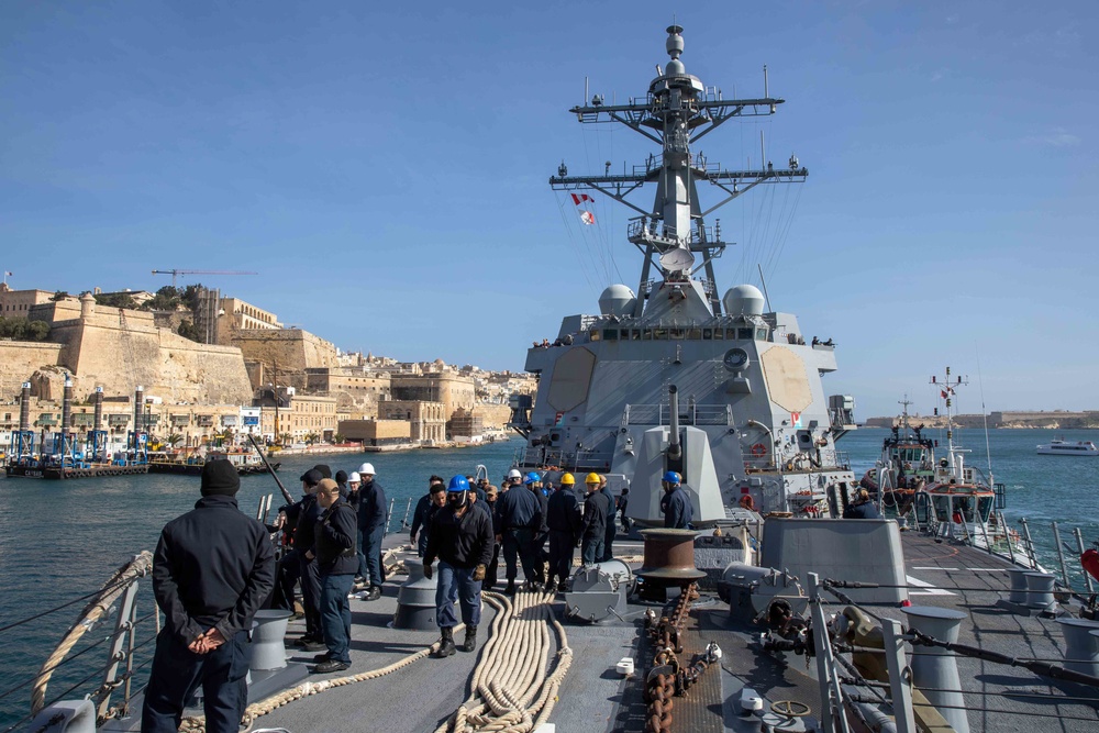 USS Nitze Arrives in Valletta Malta