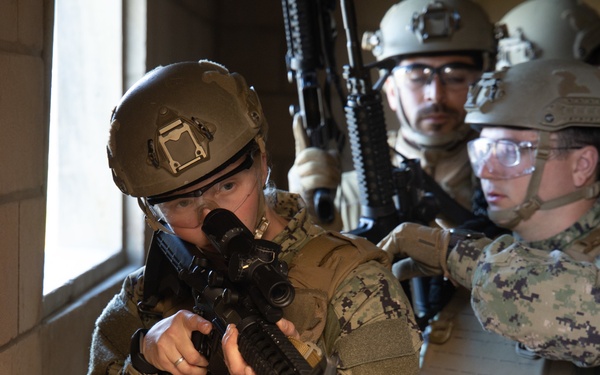 Maritime Expeditionary Security Squadron (MSRON) 11 Conducts Close Quarter Tactics (CQT) Training