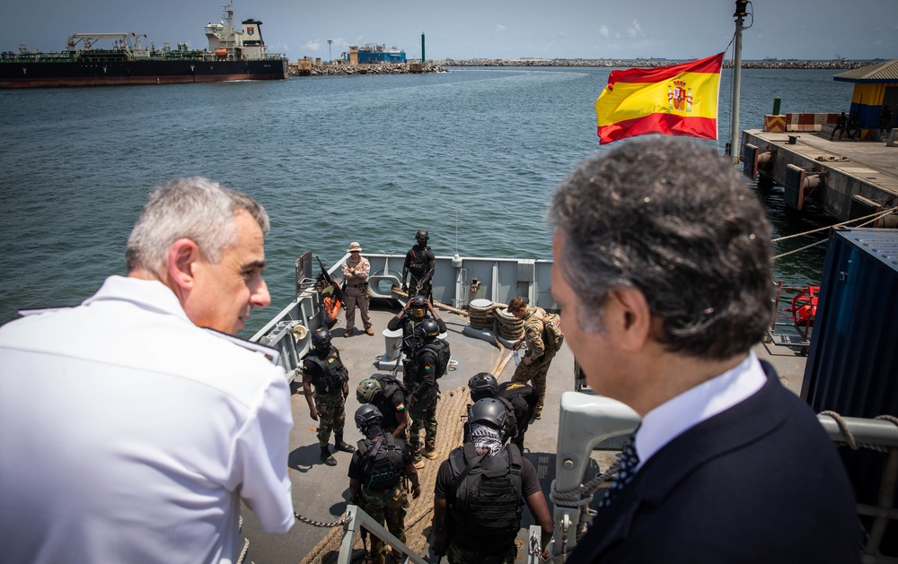 Spanish Ambassador to Ghana visits Spanish Frigate in Accra