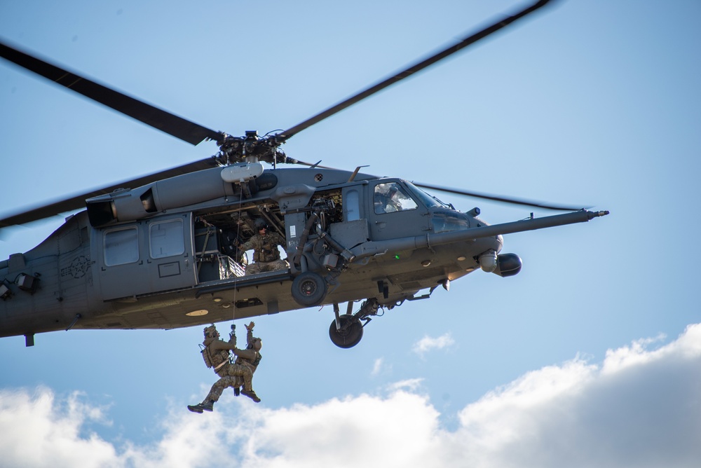 DVIDS - Images - 129th Rescue Wing Airmen Participate in Rescue Warrior ...