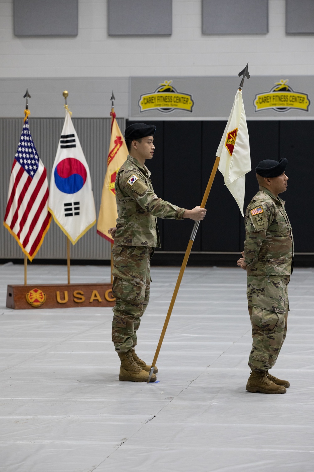 DVIDS   Images   USAG Yongsan Casey HHC Change Of Command [Image 17 Of 29]