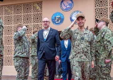 NAVCENT Hosts Ukraine Delegation for Tour of Unmanned and AI Task Force