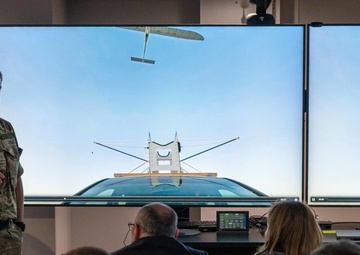 NAVCENT Hosts Ukraine Delegation for Tour of Unmanned and AI Task Force