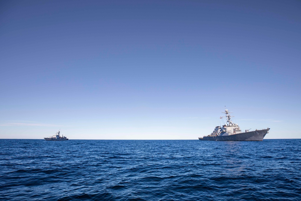 USS Porter Operates Alongside Swedish Navy