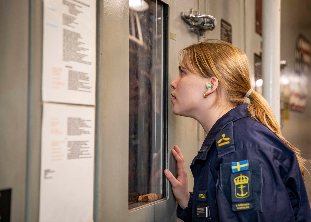 USS Porter Operates Alongside Swedish Navy