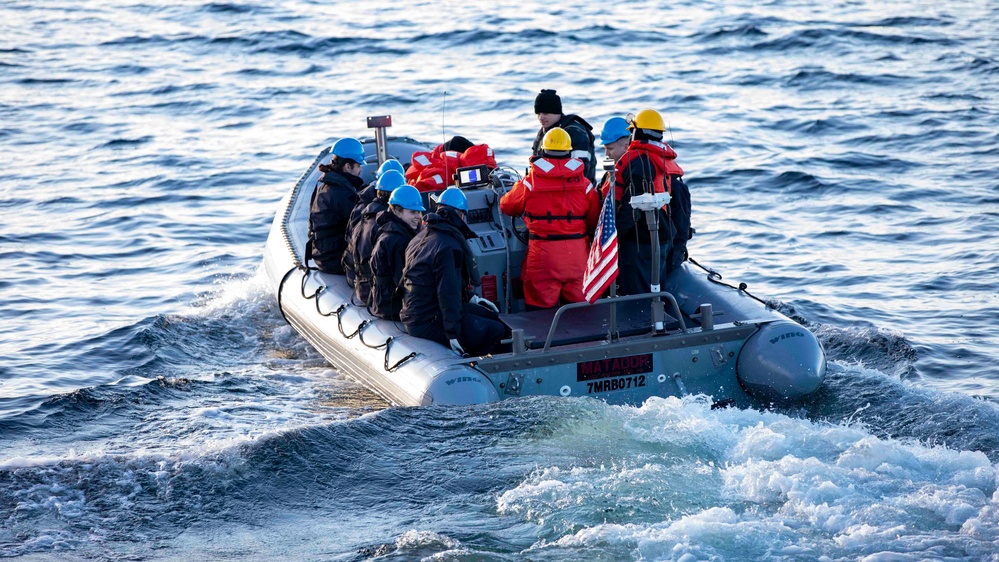 USS Porter Operates Alongside Swedish Navy