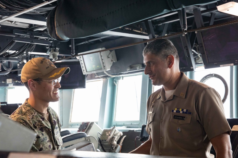 USS Farragut Conducts Tour for Ecuadorian Navy