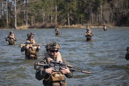 26th MEU’s Small Boat Detachment Maneuvers Within The Littorals