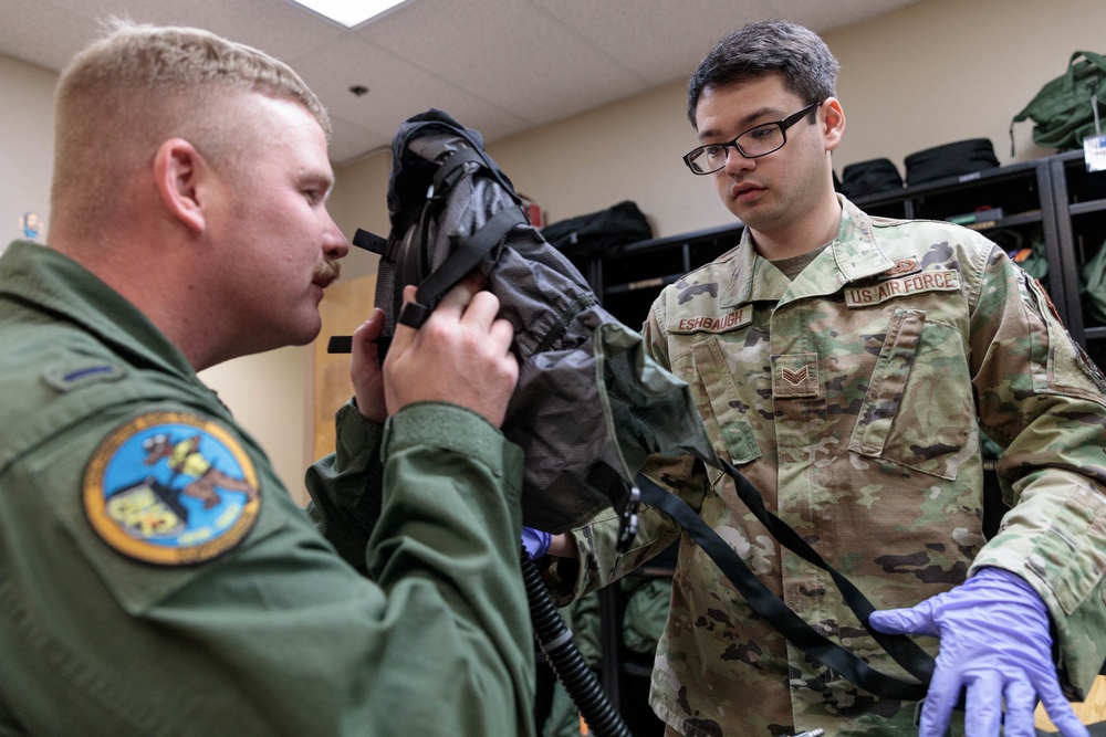 AZ Guard's 161st Air Refueling Wing test masks for proper fit
