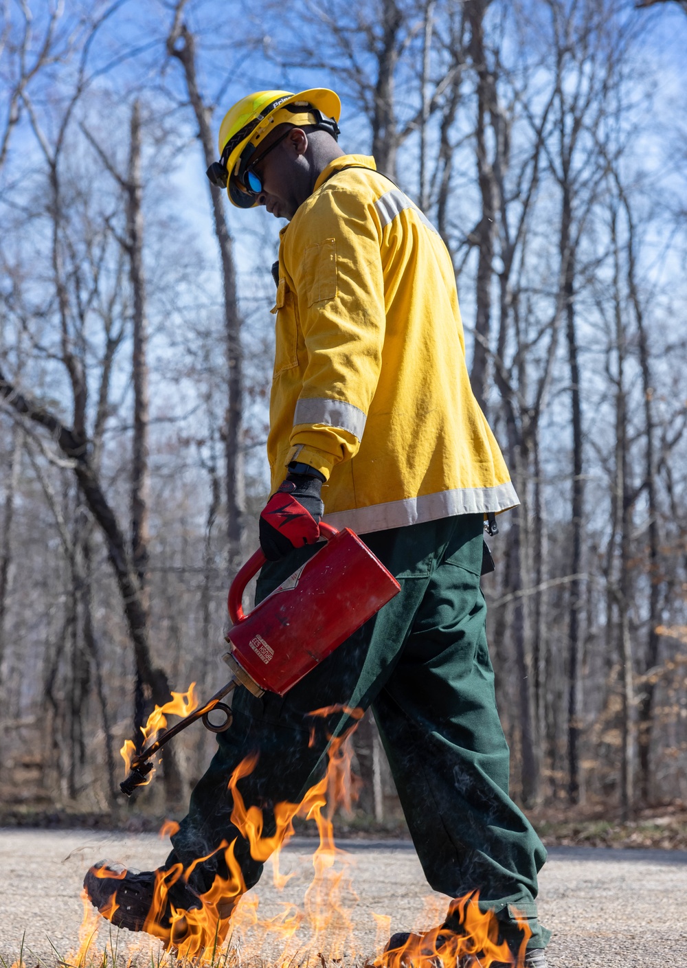 Quantico Fire &amp; Emergency Services and Natural Resources Environmental Affairs conduct controlled burns at Marine Corps Base Quantico