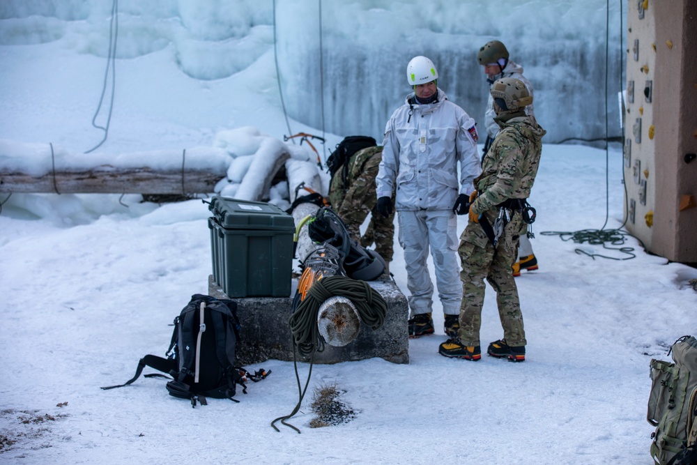 55th International Association of Military Mountain Schools Conference Ice Climbing