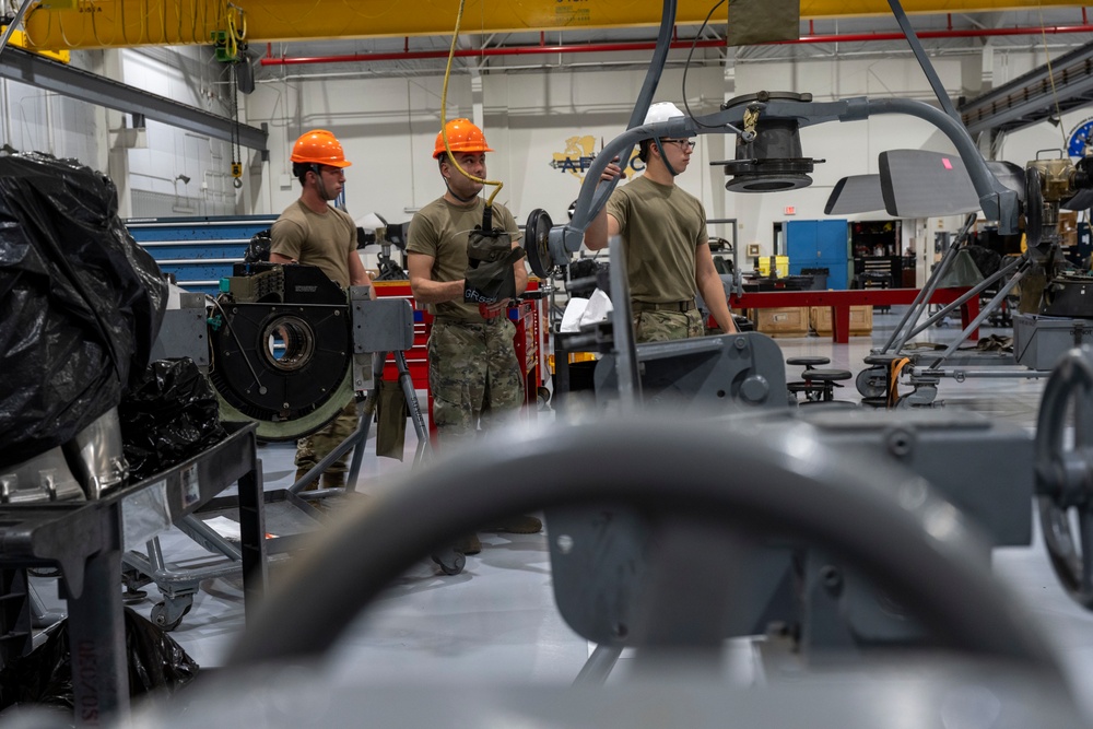 1 SOMXS Airmen perform maintenance on MC-130H