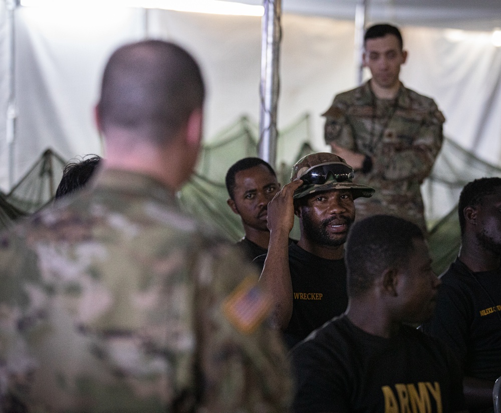 U.S., Ghana learn about public affairs