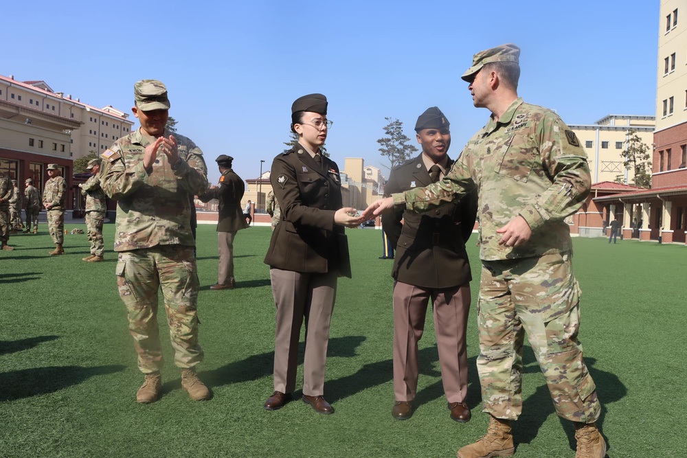 532nd Military Intelligence Battalion Soldiers graduate Basic Leader Course