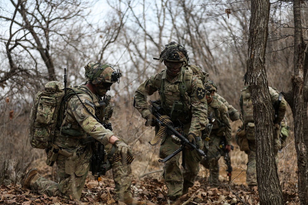 4-23 IN conduct STX during Warrior Shield