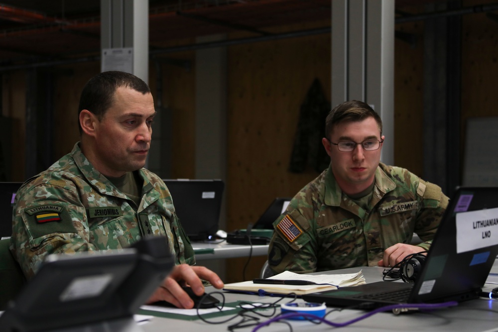 U.S. Army Sergeant assists Lithuanian Lieutenant Colonel during JMSC-hosted Allied Spirit 23 CPX 1
