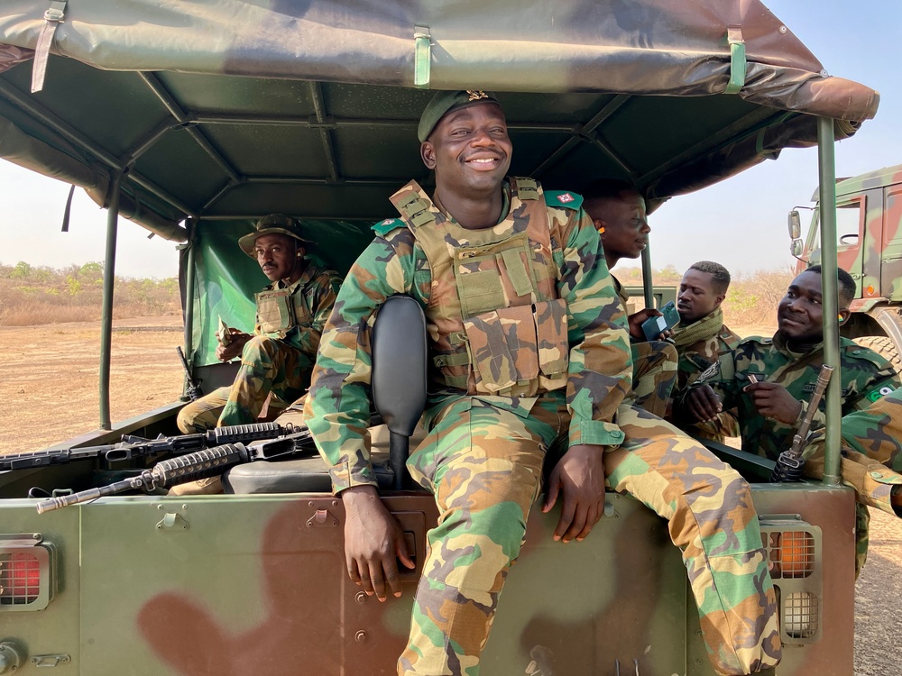 Ghana Soldiers take a pause at the firing range