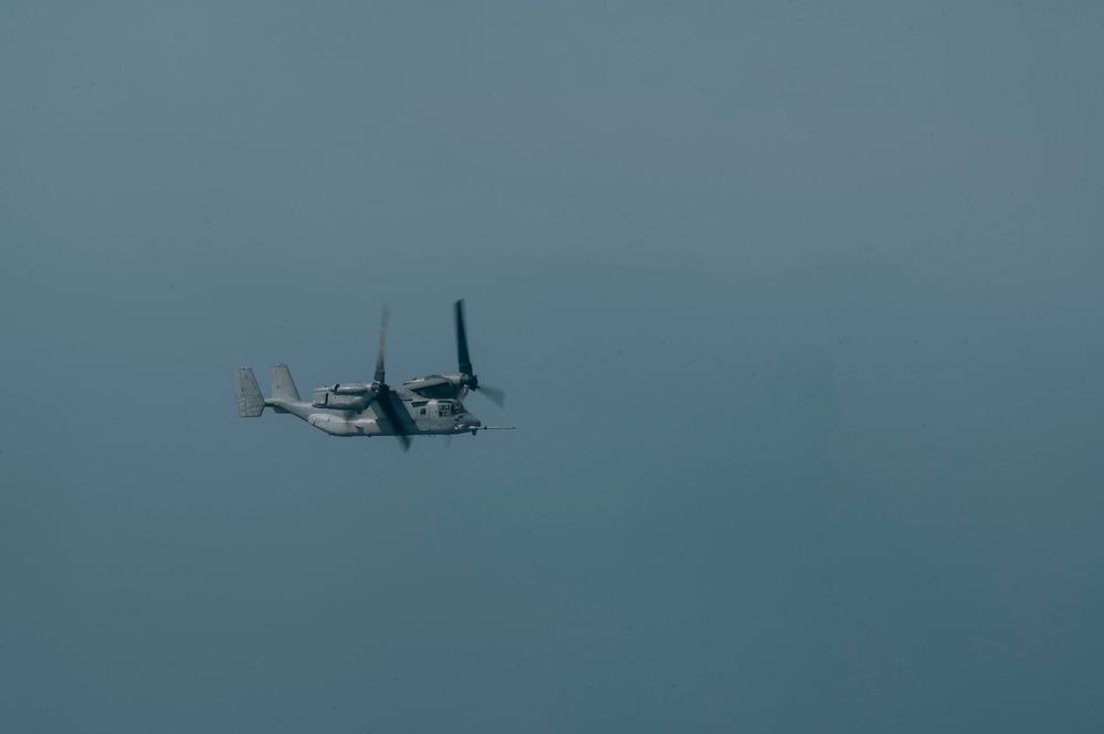 VMM-266 conduct air refueling en route to Saudi Arabia