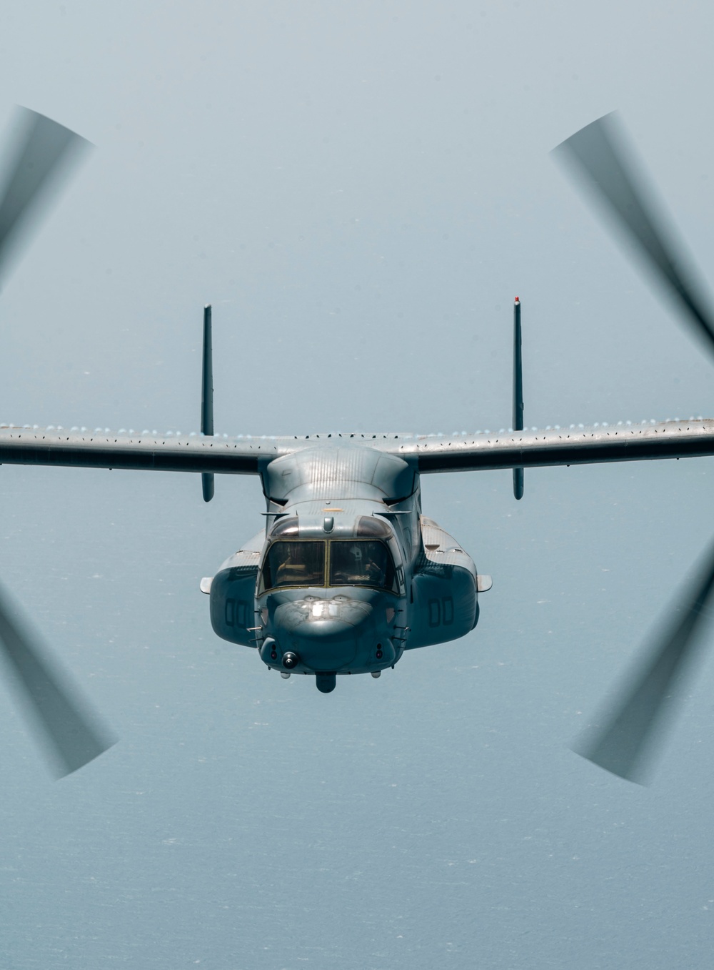 VMM-266 conduct air refueling en route to Saudi Arabia