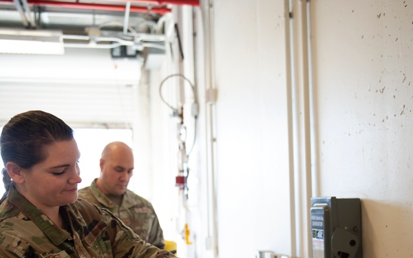 180FW Munitions Specialists Ensure Combat Capabilities