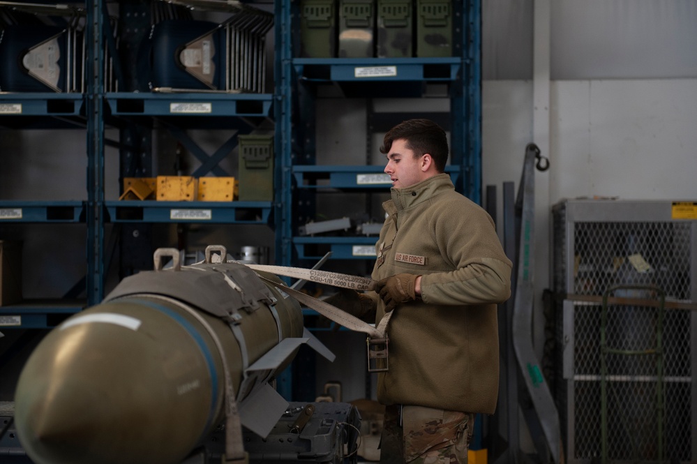 180FW Munitions Specialists Ensure Combat Capabilities