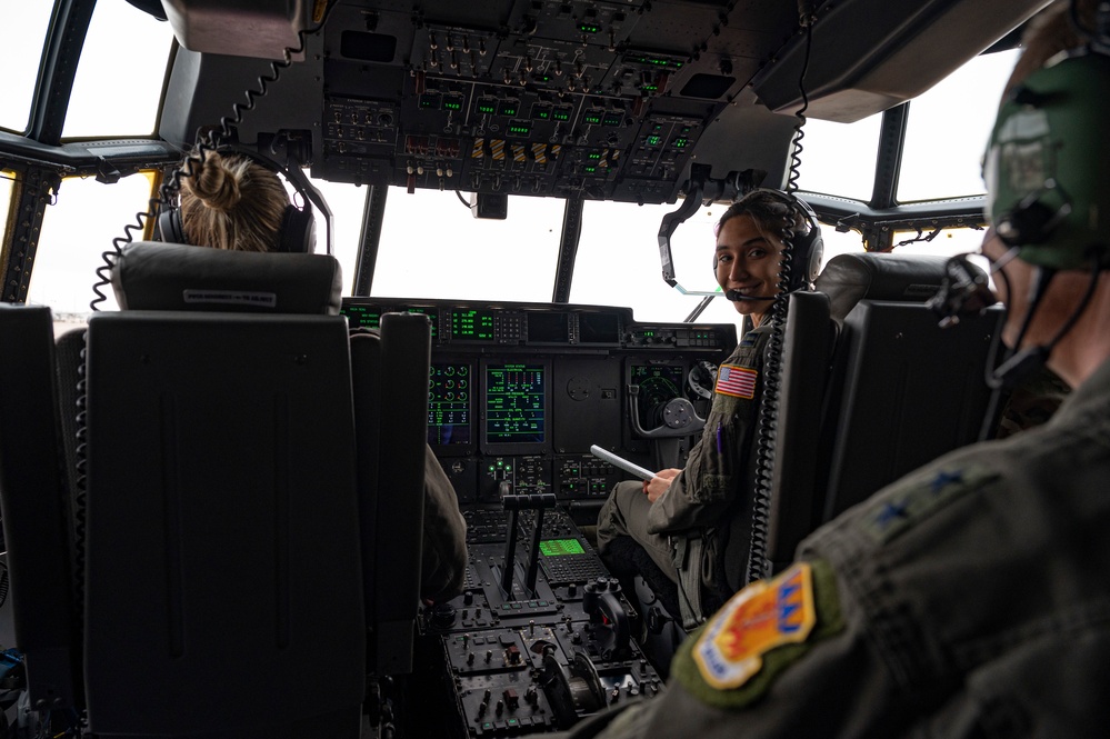 18th AF commander visits Dyess