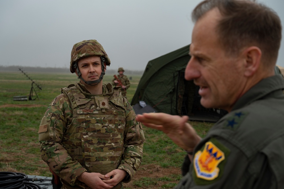 18th AF commander visits Dyess