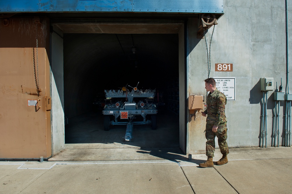 180FW Munitions Specialists Ensure Combat Capabilities