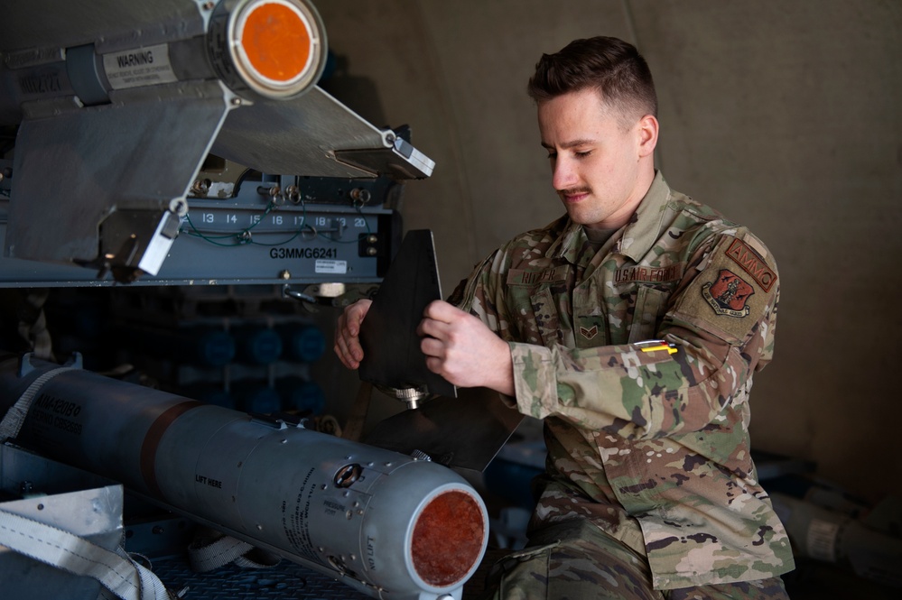 180FW Munitions Specialists Ensure Combat Capabilities