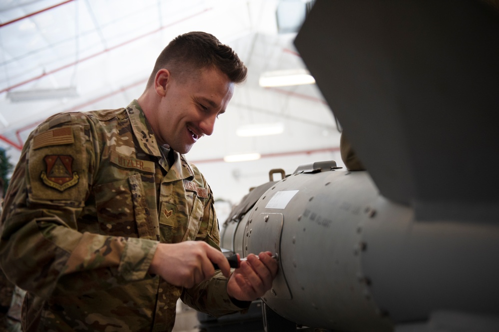 180FW Munitions Specialists Ensure Combat Capabilities