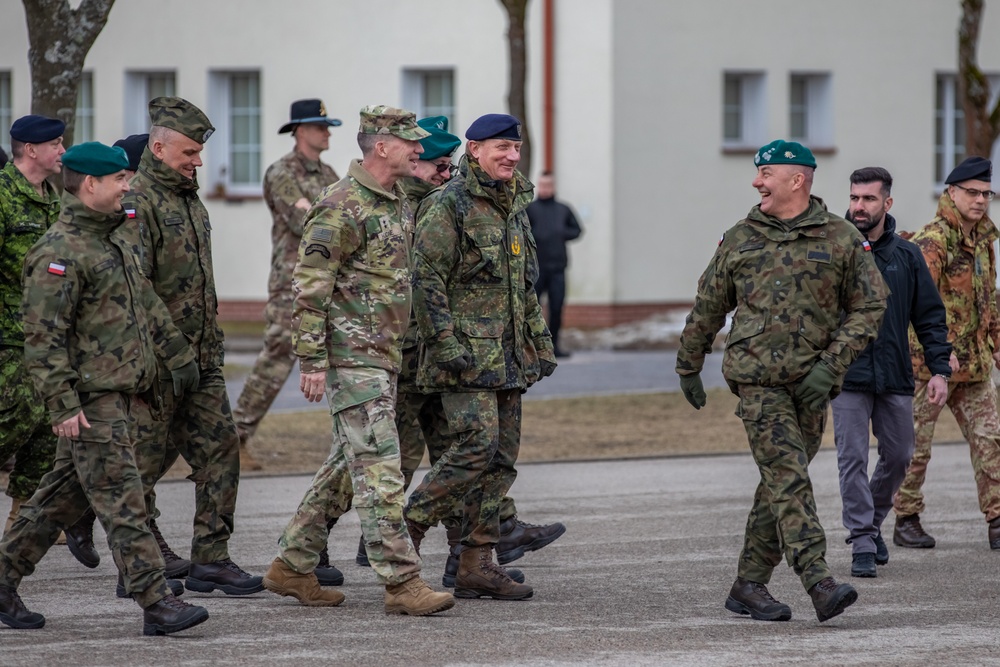 NATO and Ivy Division Tours eFP Battle Group Poland