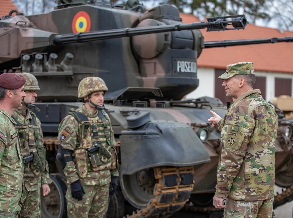 NATO and Ivy Division Tours eFP Battle Group Poland