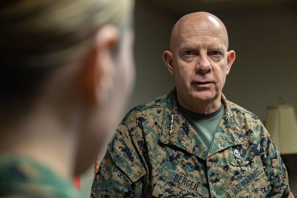 Commandant of the Marine Corps visits MCAS Beaufort