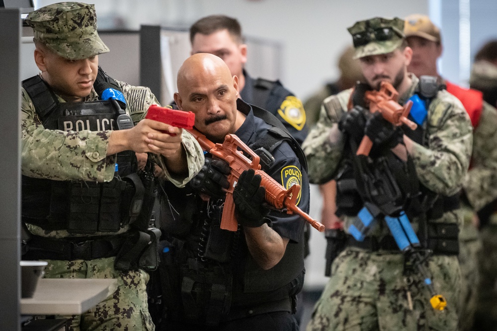 Naval Surface Warfare Center, Port Hueneme Division Holds Active Shooter Training on Campus