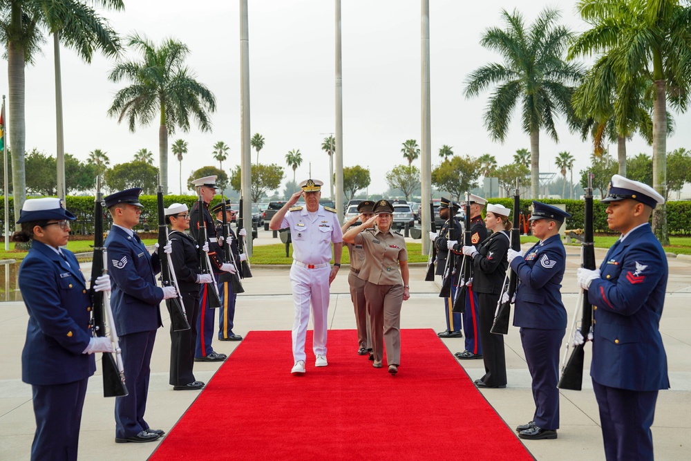 Chief of the Joint Chiefs of Staff of the Armed Forces of Brazil visits U.S. Southern Command